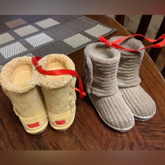 “Ugg” style ornaments (set of 2) - Picture 2 of 2